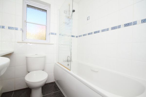 Cost of Shower Window Replacement in New York